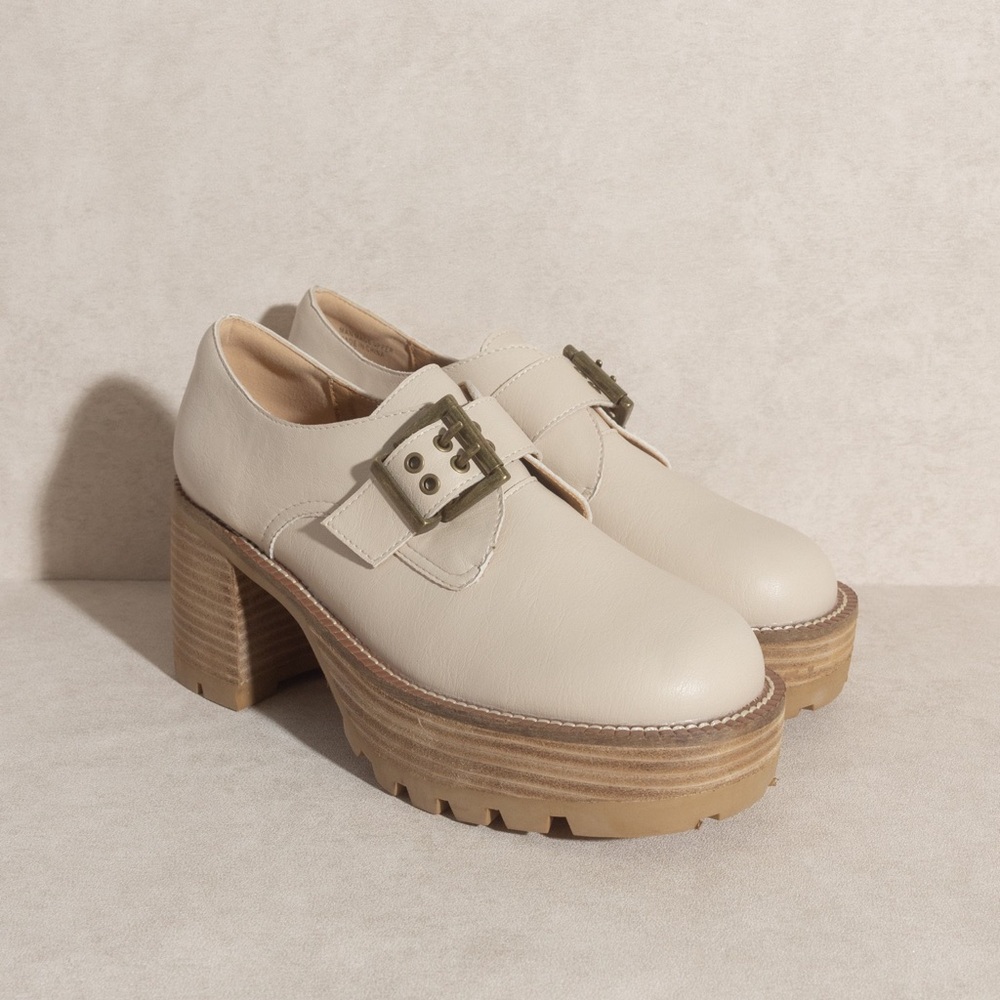 Buckled platform loafers